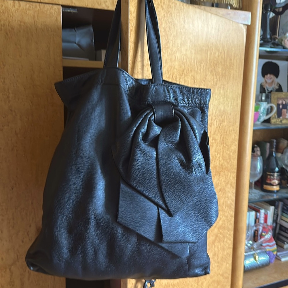 Red Valentino  Elegant Black Leather Tote Bag